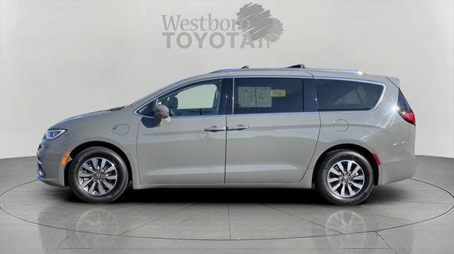 used 2021 Chrysler Pacifica Hybrid car, priced at $25,000