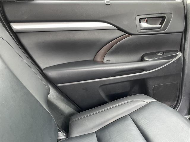 used 2019 Toyota Highlander car, priced at $26,000