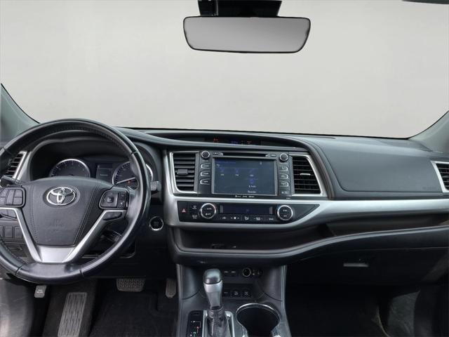 used 2019 Toyota Highlander car, priced at $26,000