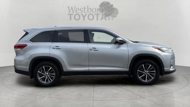used 2019 Toyota Highlander car, priced at $26,000