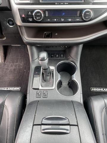 used 2019 Toyota Highlander car, priced at $26,000