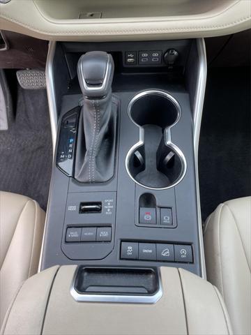 used 2022 Toyota Highlander car, priced at $36,500