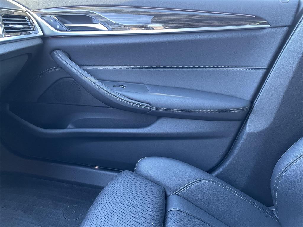 used 2021 BMW 540 car, priced at $31,000