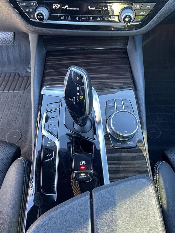 used 2021 BMW 540 car, priced at $31,000