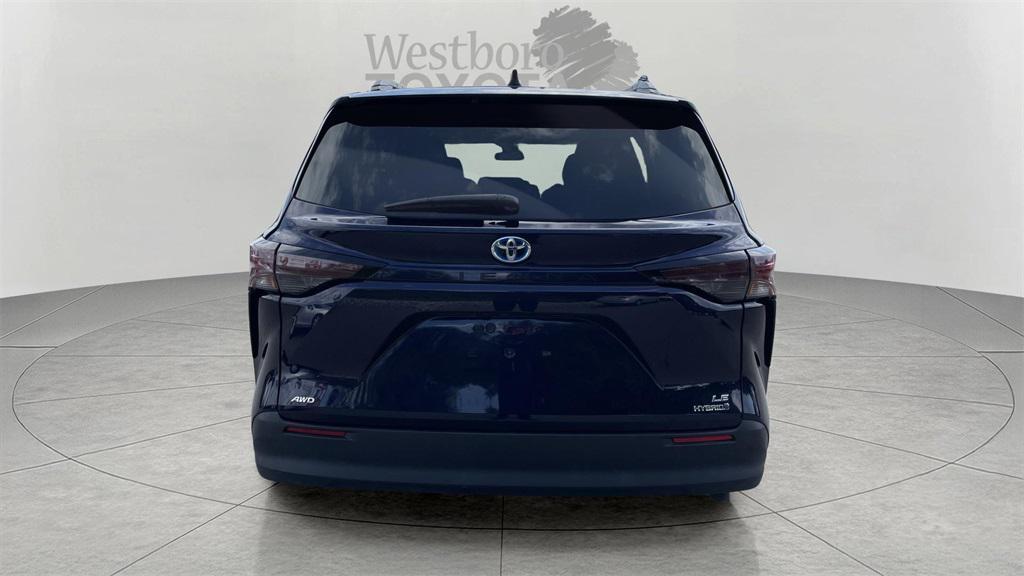 used 2024 Toyota Sienna car, priced at $41,000