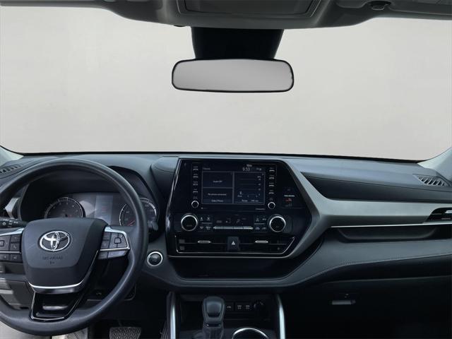 used 2020 Toyota Highlander car, priced at $24,000