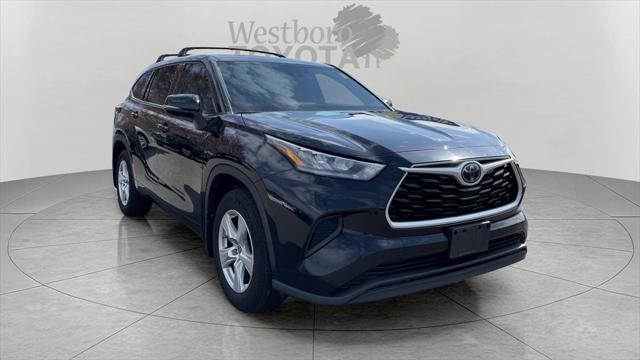used 2020 Toyota Highlander car, priced at $24,000