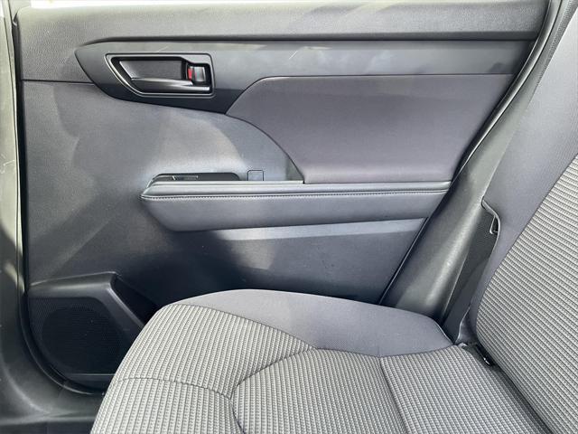 used 2020 Toyota Highlander car, priced at $24,000