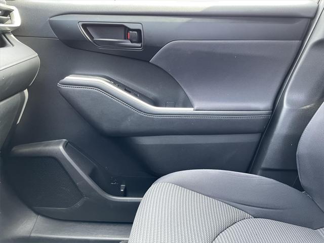 used 2020 Toyota Highlander car, priced at $24,000