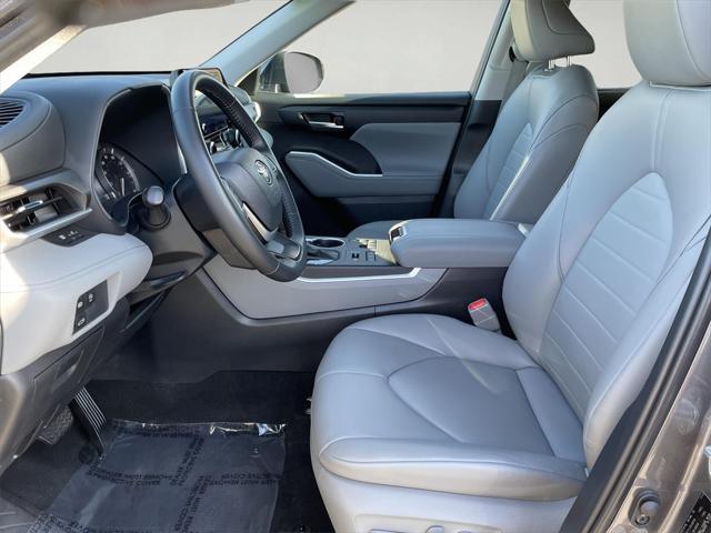 used 2024 Toyota Highlander car, priced at $43,000