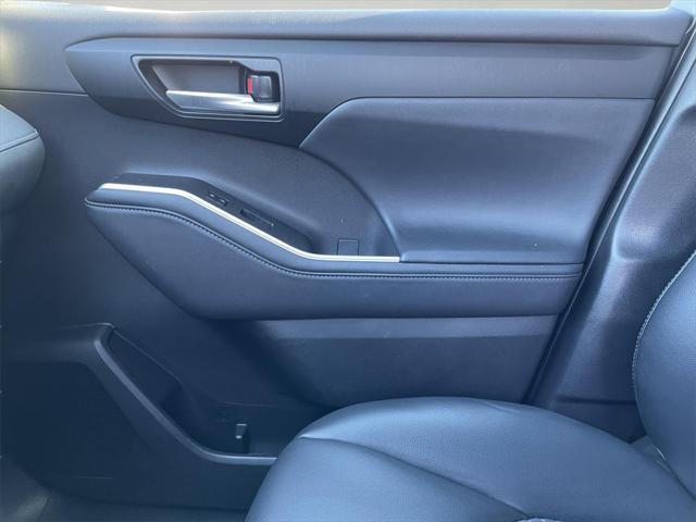 used 2024 Toyota Highlander car, priced at $44,000