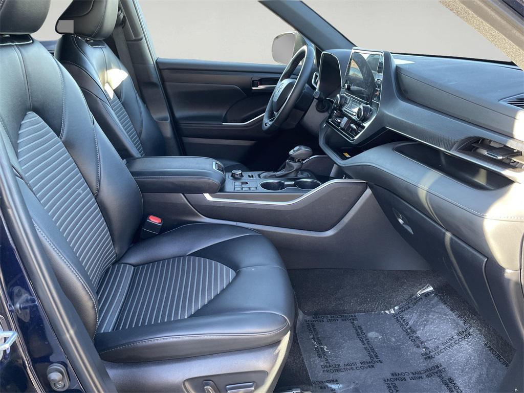 used 2024 Toyota Highlander car, priced at $43,000