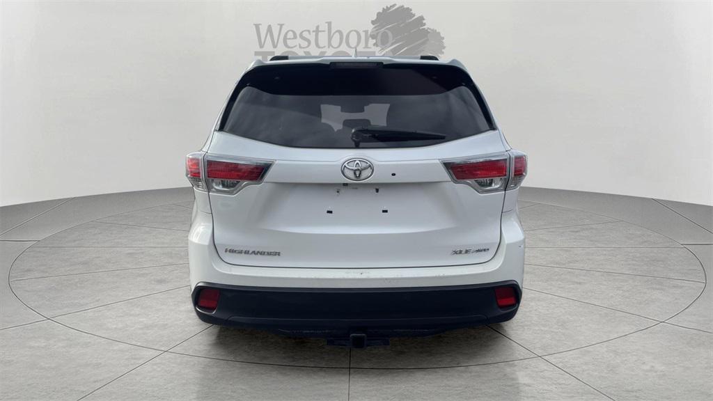 used 2015 Toyota Highlander car, priced at $12,000
