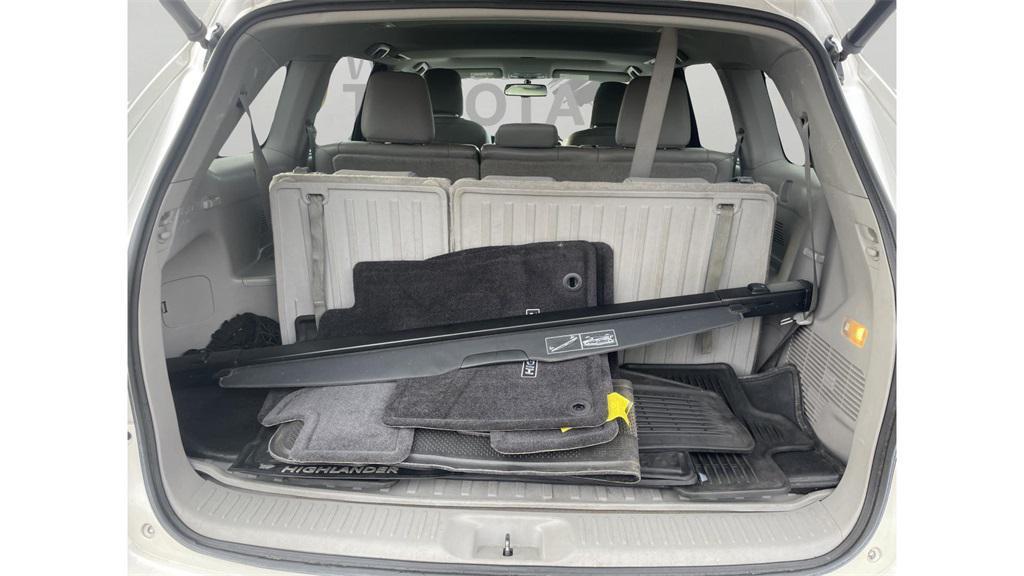 used 2015 Toyota Highlander car, priced at $12,000