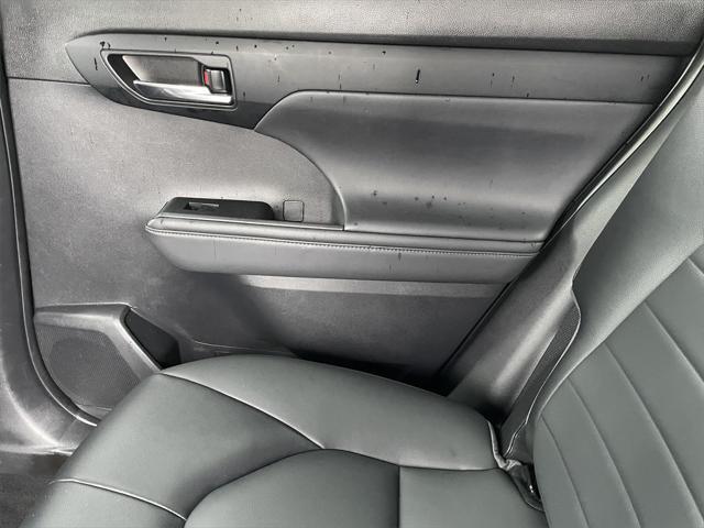 used 2022 Toyota Highlander car, priced at $37,000