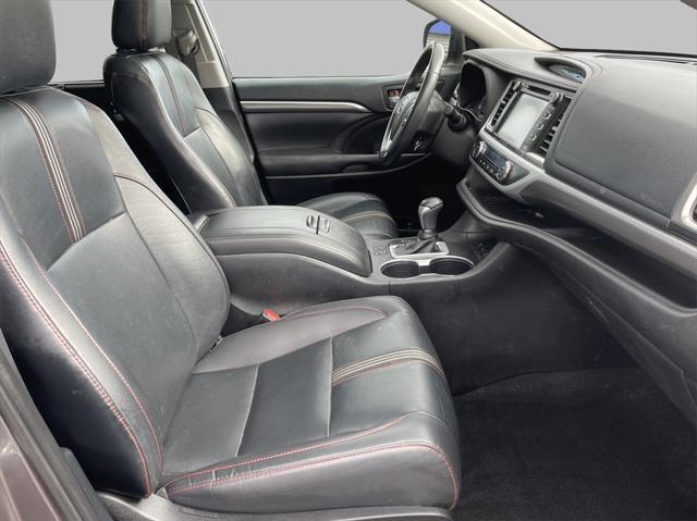 used 2019 Toyota Highlander car, priced at $26,000