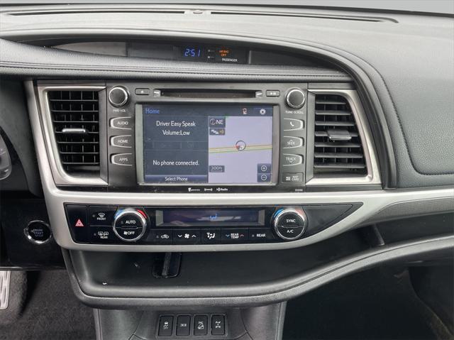 used 2019 Toyota Highlander car, priced at $26,000