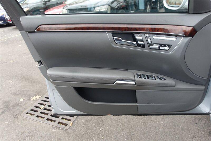 used 2007 Mercedes-Benz S-Class car, priced at $7,998