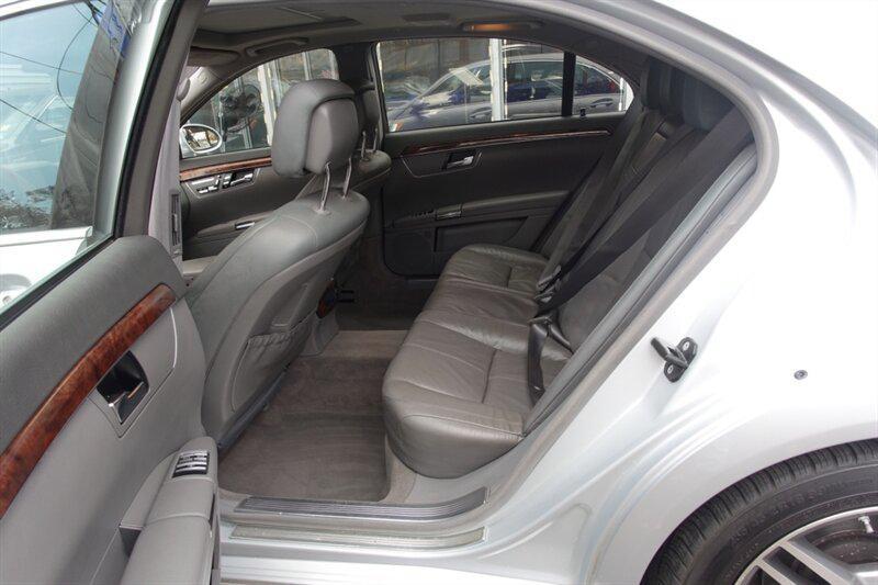 used 2007 Mercedes-Benz S-Class car, priced at $7,998