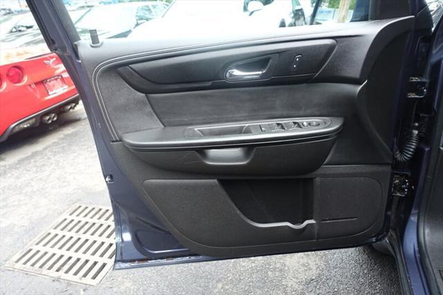 used 2013 Chevrolet Traverse car, priced at $6,988