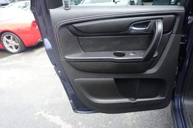 used 2013 Chevrolet Traverse car, priced at $6,988