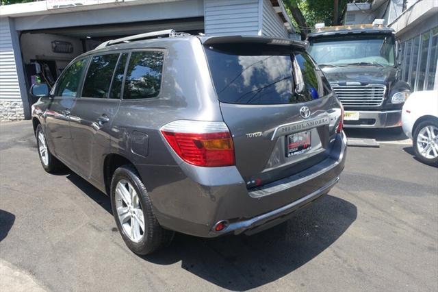 used 2008 Toyota Highlander car, priced at $6,488