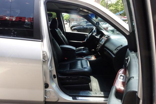 used 2005 Acura MDX car, priced at $3,988