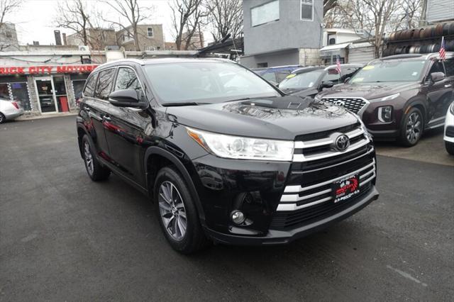 used 2017 Toyota Highlander car, priced at $19,978