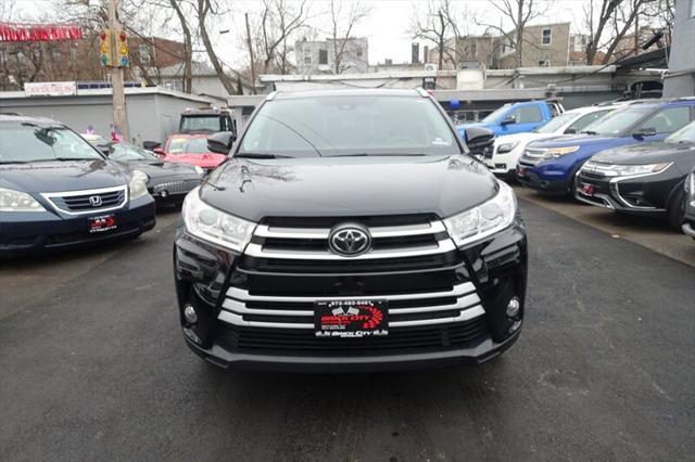 used 2017 Toyota Highlander car, priced at $19,978