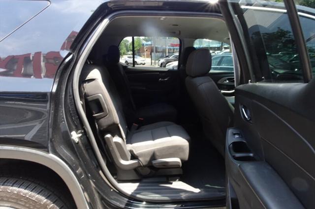 used 2019 Chevrolet Traverse car, priced at $6,988
