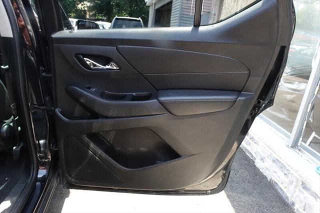 used 2019 Chevrolet Traverse car, priced at $6,988