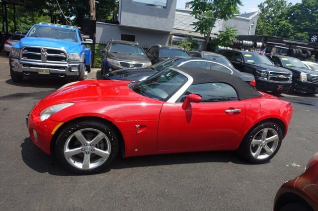 used 2007 Pontiac Solstice car, priced at $9,995