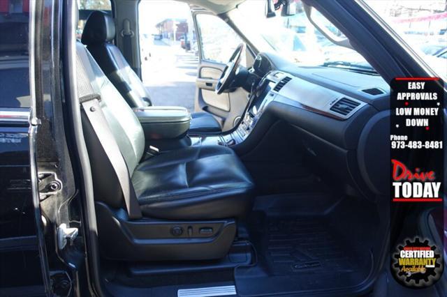 used 2007 Cadillac Escalade car, priced at $9,750