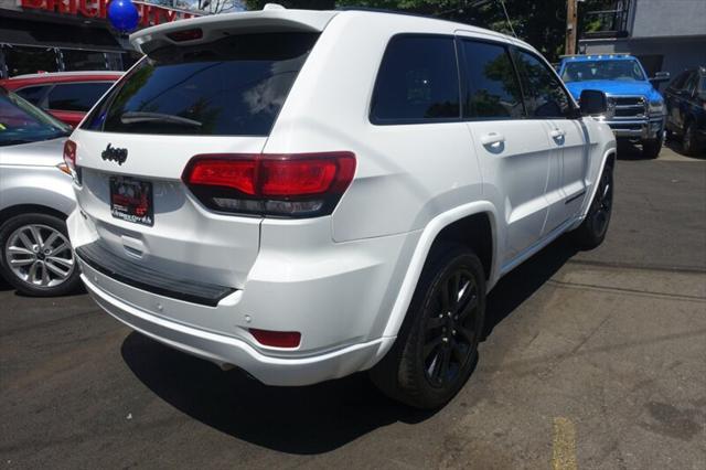 used 2017 Jeep Grand Cherokee car, priced at $13,500