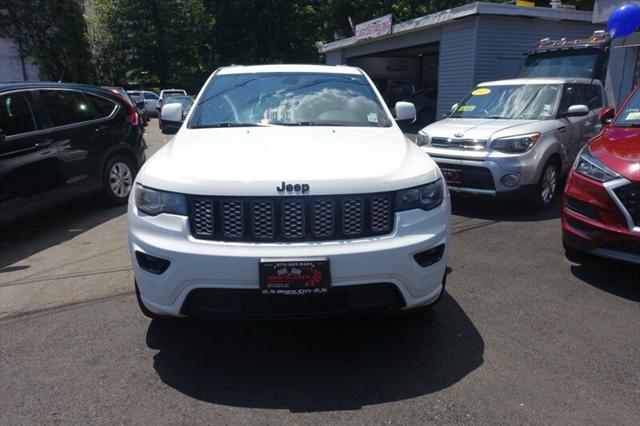 used 2017 Jeep Grand Cherokee car, priced at $13,500