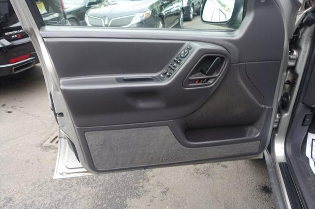 used 2001 Jeep Grand Cherokee car, priced at $3,500