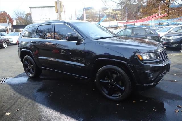 used 2015 Jeep Grand Cherokee car, priced at $9,500