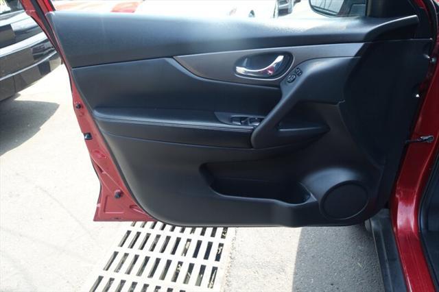 used 2016 Nissan Rogue car, priced at $4,988