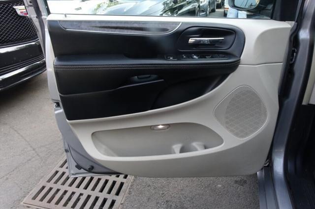 used 2015 Chrysler Town & Country car, priced at $6,488