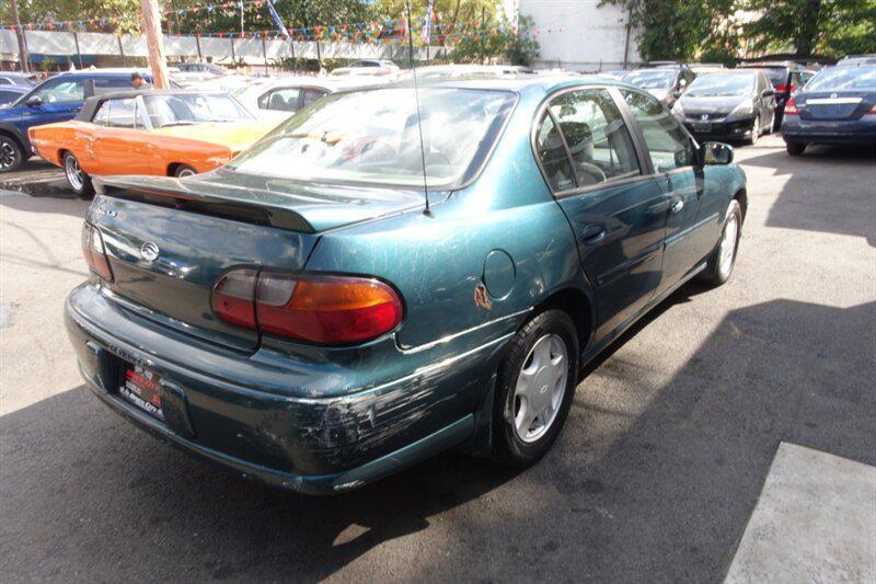 used 2000 Chevrolet Malibu car, priced at $1,900