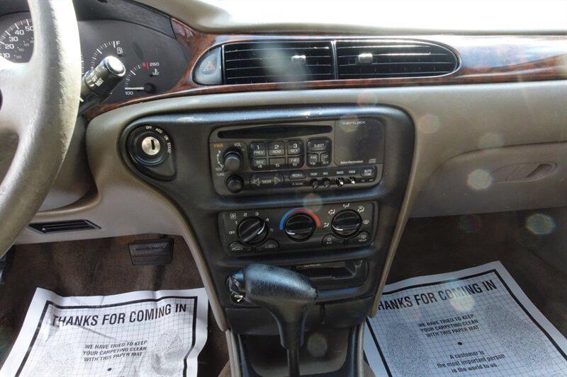 used 2000 Chevrolet Malibu car, priced at $1,900