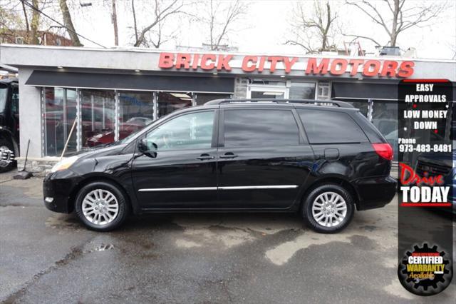 used 2009 Toyota Sienna car, priced at $6,750