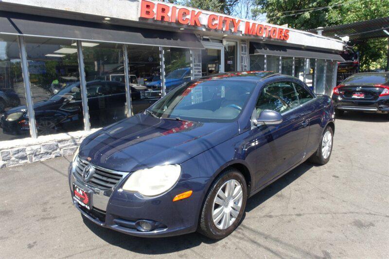 used 2008 Volkswagen Eos car, priced at $3,988