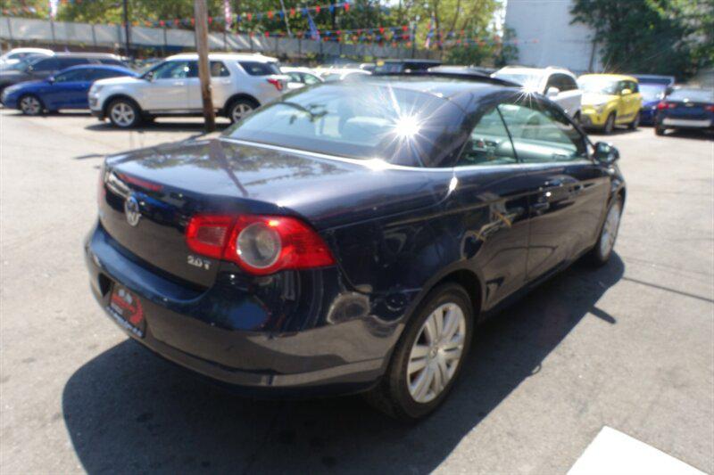 used 2008 Volkswagen Eos car, priced at $3,988