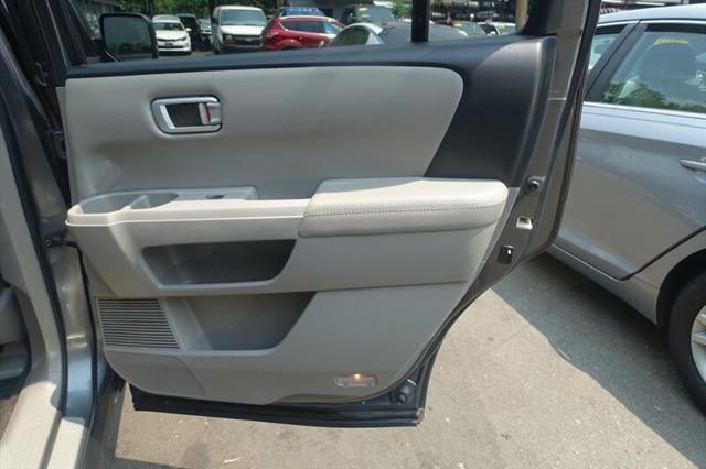used 2011 Honda Pilot car, priced at $6,988