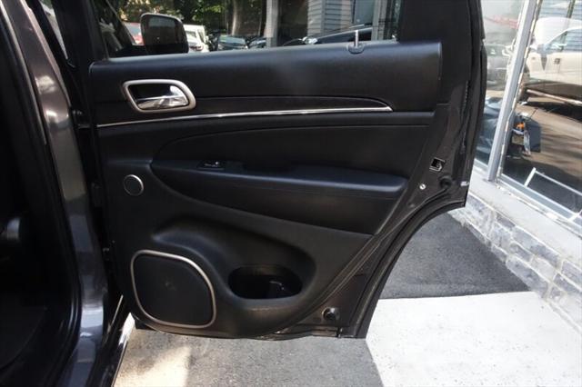 used 2015 Jeep Grand Cherokee car, priced at $9,788
