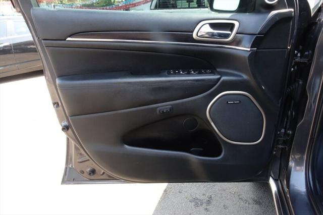 used 2015 Jeep Grand Cherokee car, priced at $9,788