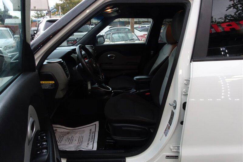 used 2016 Kia Soul car, priced at $5,989