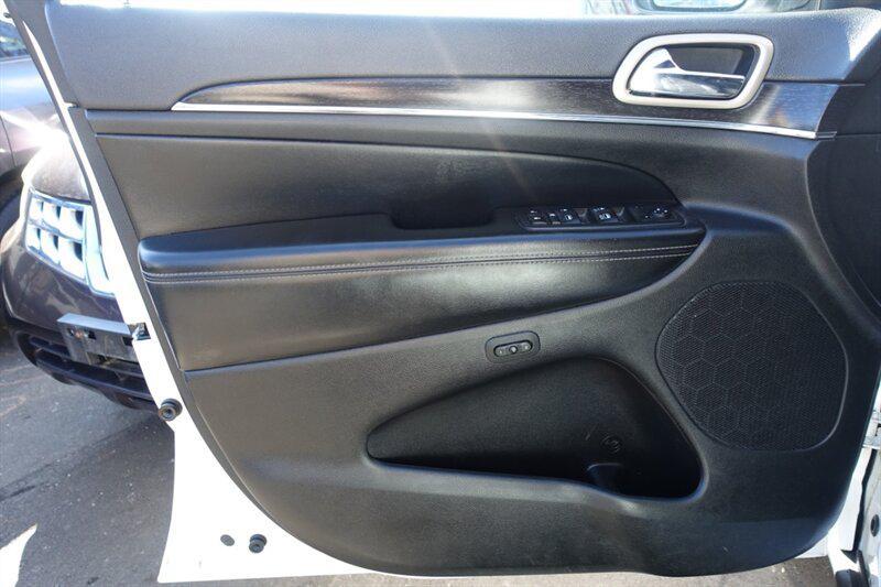 used 2014 Jeep Grand Cherokee car, priced at $8,995