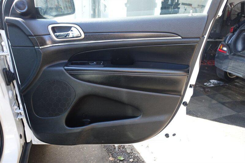 used 2014 Jeep Grand Cherokee car, priced at $8,995
